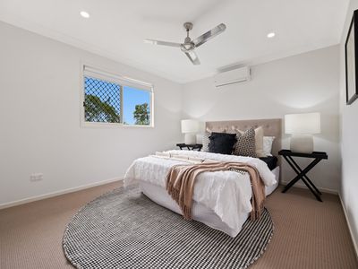 25 Milbrook Crescent, Pimpama