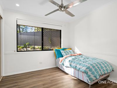 2 Lockyer Court, Forest Lake