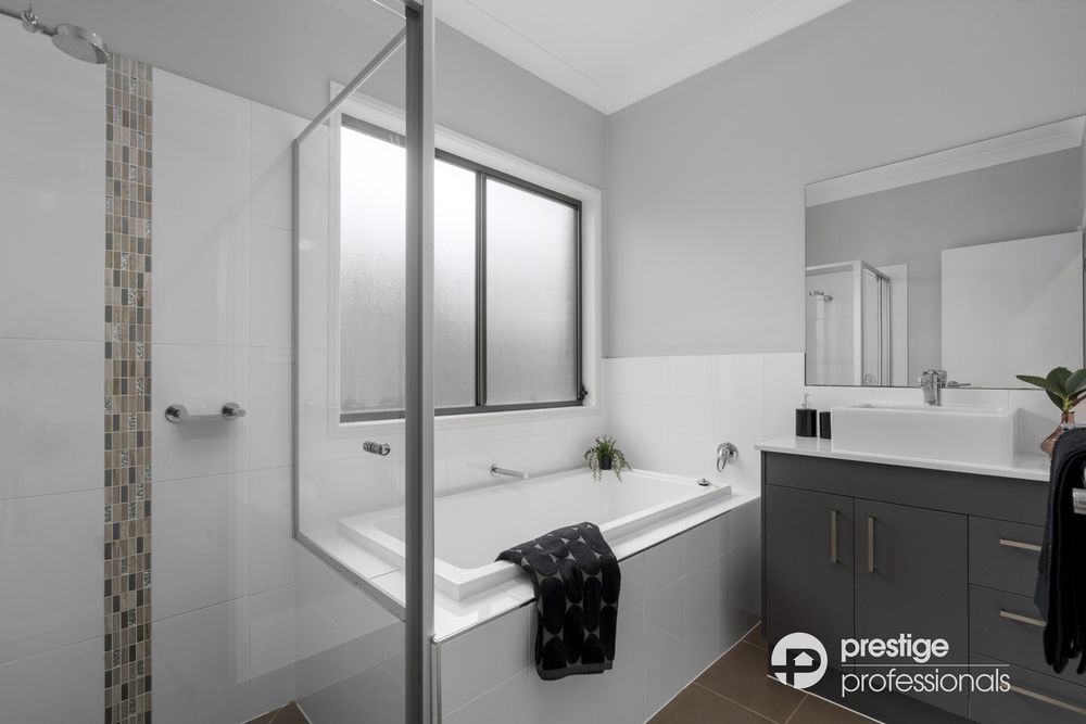 88 Radisich Loop, Oran Park