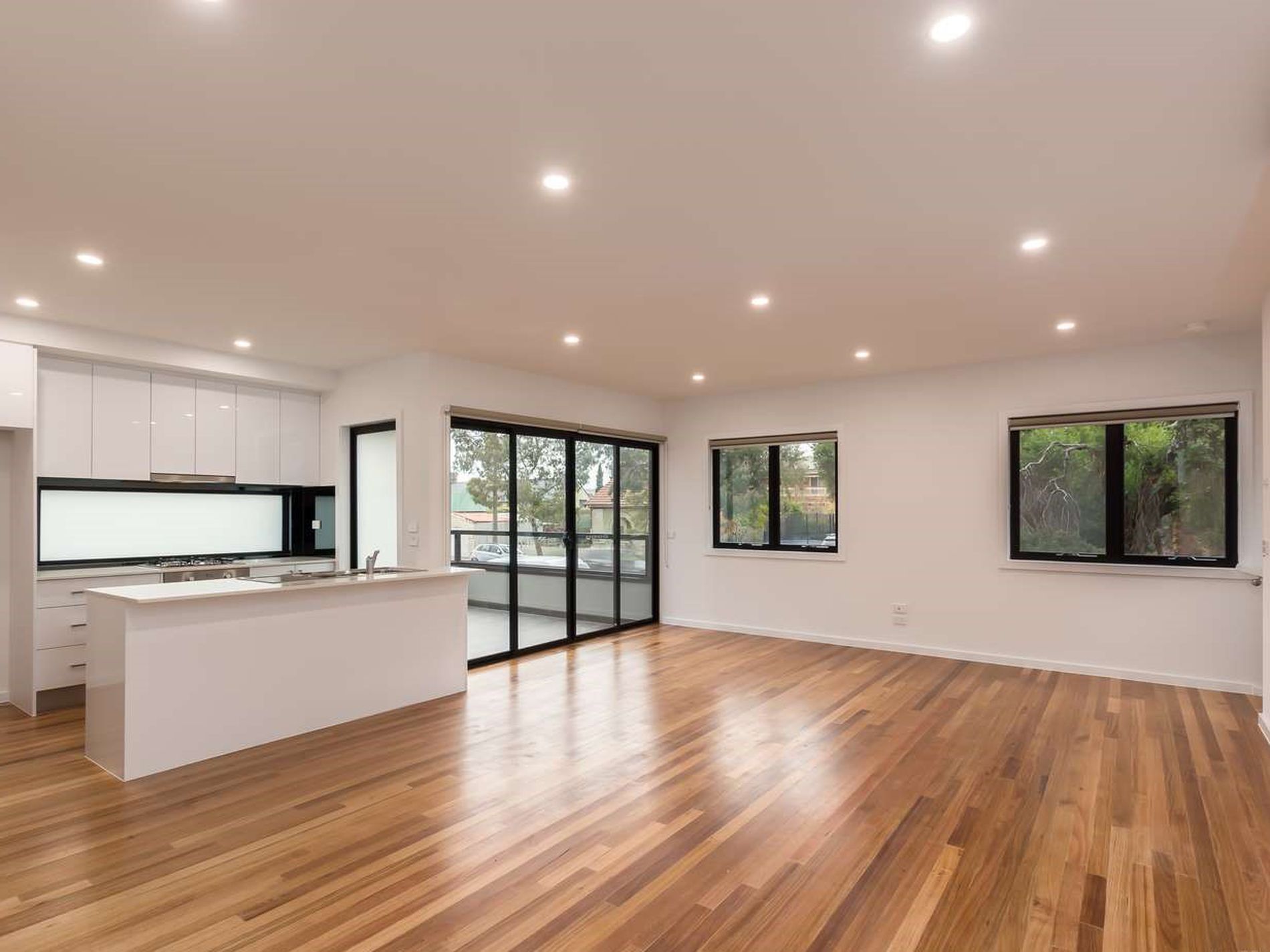 1 / 6 Hudson Street, Coburg