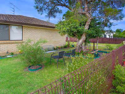 1 / 4 Lyne Street, Oak Flats