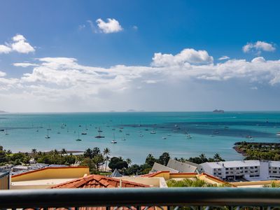 12 / 12 Golden Orchid Drive, Airlie Beach