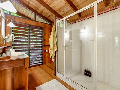 19 Cananga Close, Kamerunga