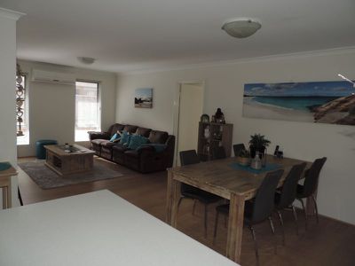 16 Venulosa Avenue, Halls Head