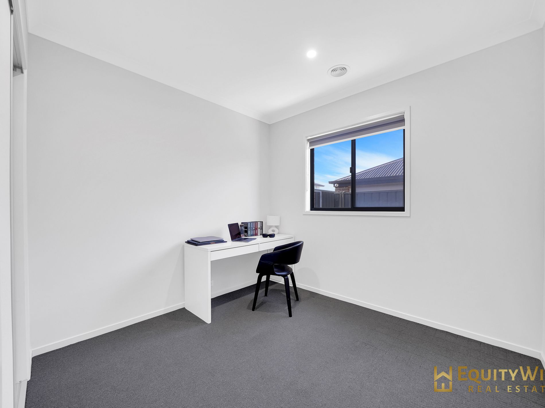 19 Moombil road, Truganina