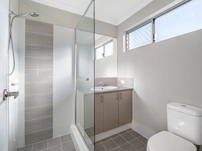 11 Aquila Loop, Piara Waters