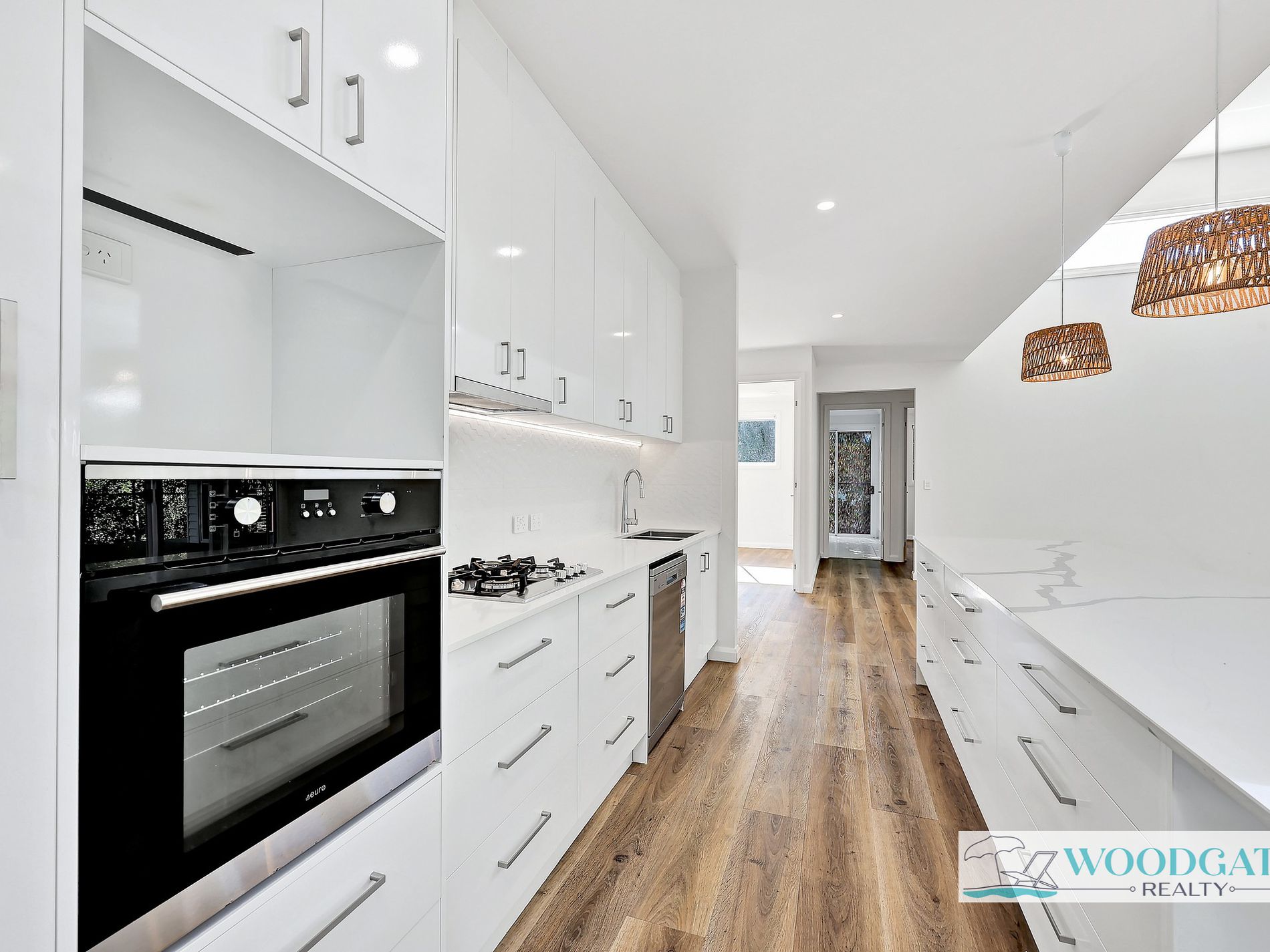 5 OCEAN VIEW DRIVE, Woodgate
