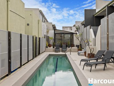 1 / 207 Bulwer Street, Perth