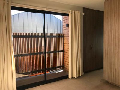 2 / 318 Cotham Road, Kew