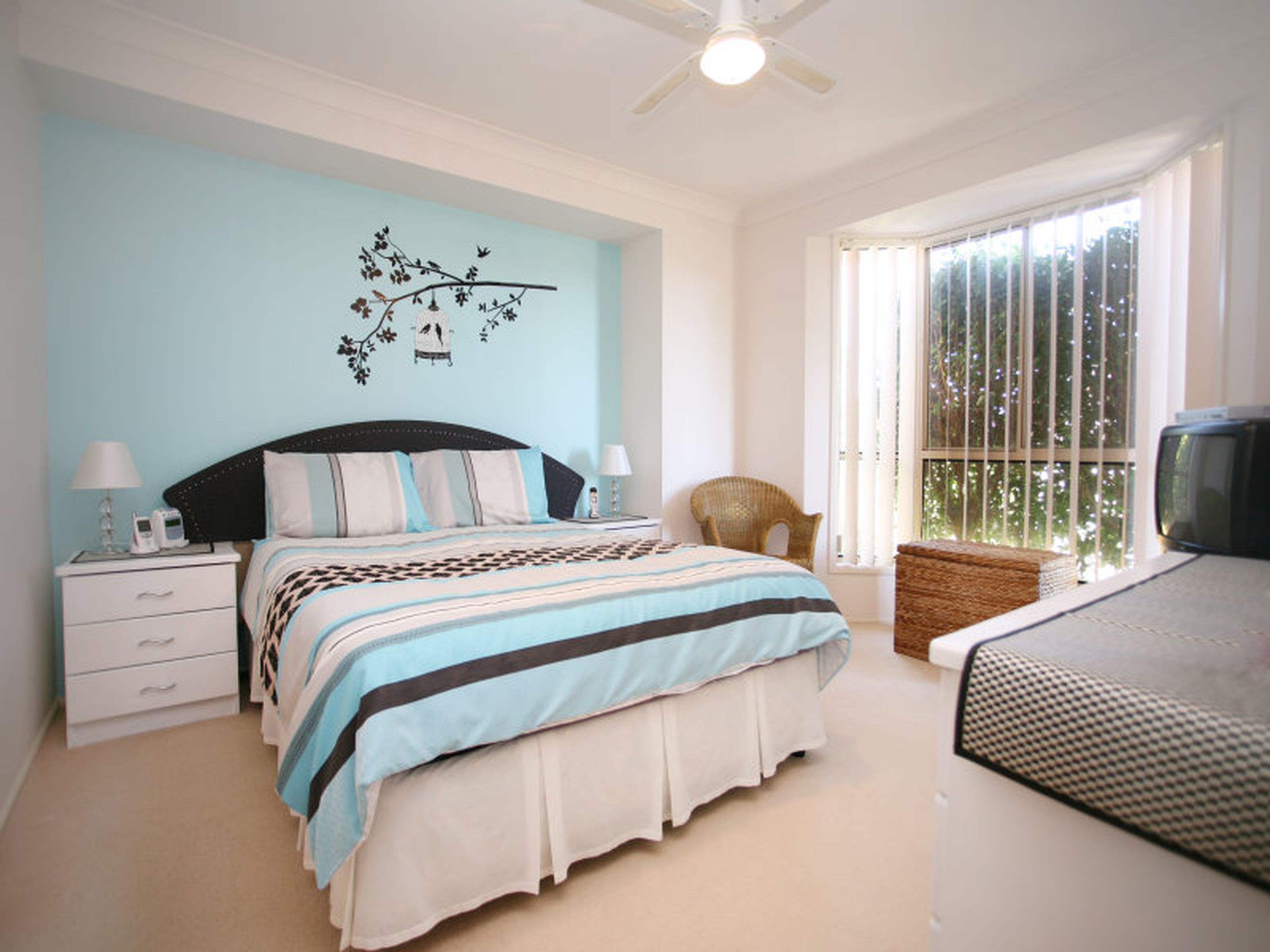 25 Dara Crescent, GLENMORE PARK
