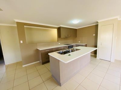 2 / 4 David Place, Kingaroy