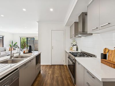 123 Palmdale Crescent, Mambourin