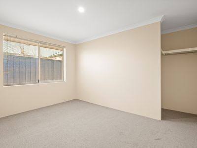 13 Valheru Avenue, Rockingham