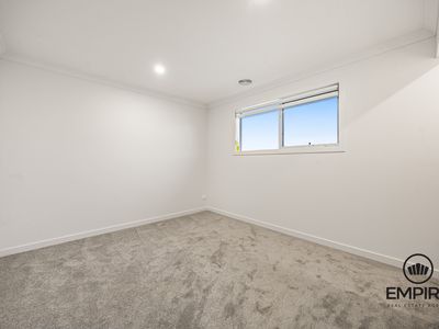 14 Sandalwood Crescent, Clyde North