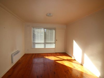 2 / 18 Bakewell Street, Herne Hill