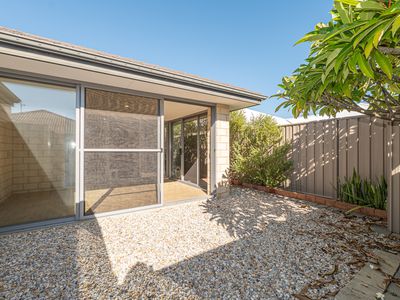 24 Figbird Way, Southern River