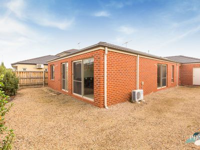 27 Runlet Drive, Point Cook