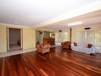 38 KARRASCHS ROAD, Dundowran