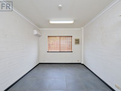 2/32 Crompton Road, Rockingham