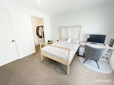 Room 1 / 4B Gray Street, Plympton