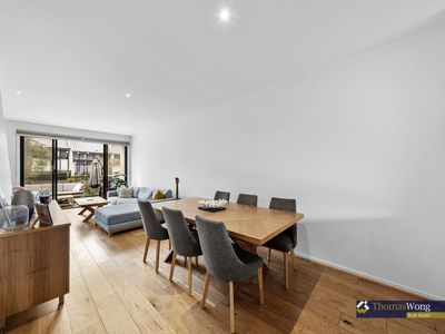 76 Central Park Walk, Cheltenham