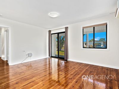 12 Caloola Avenue, Koonawarra