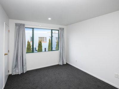 4 / 68 Thackeray Place, Waltham