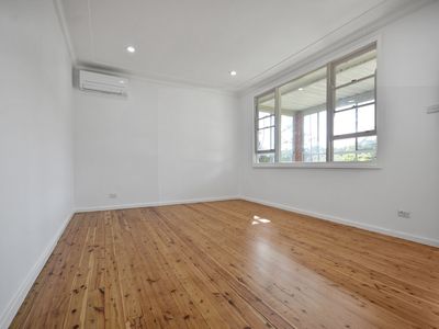 14 Kirkdale Drive, Kotara South