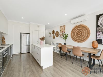 28 Holford Street, Taylor
