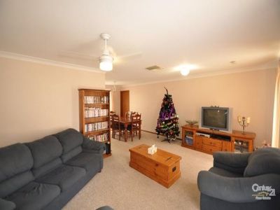 8 Macgregor Street, Dubbo