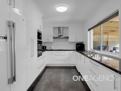 25 Golden Cane Avenue, North Nowra