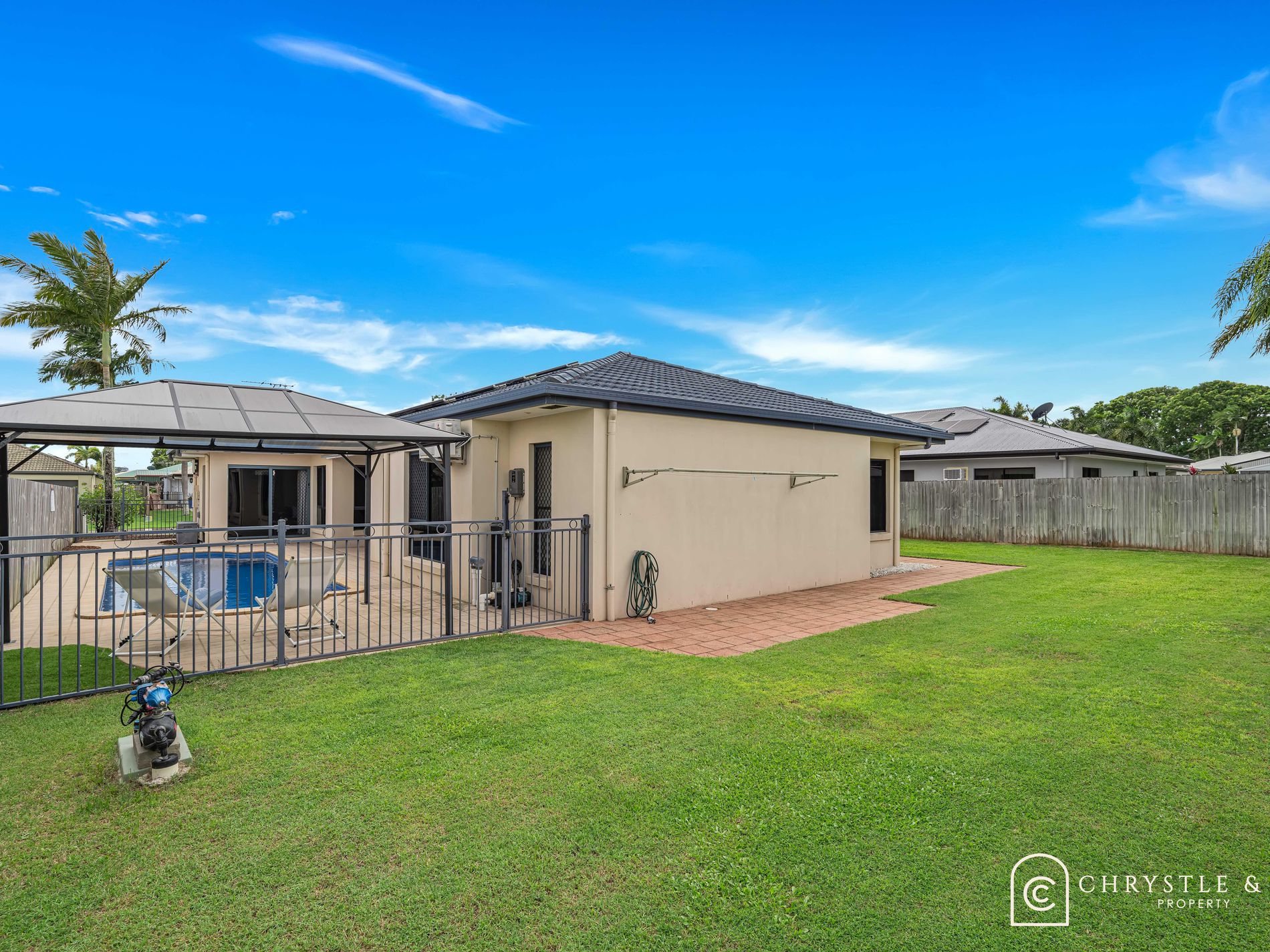 8 Bluewater Court, Bucasia