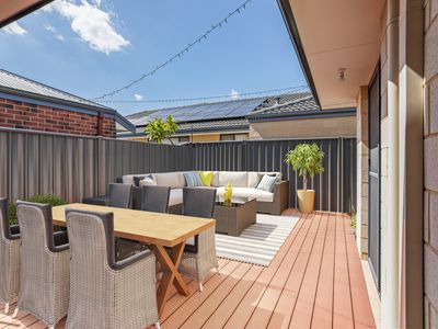 28 Ernest Way, Hilbert
