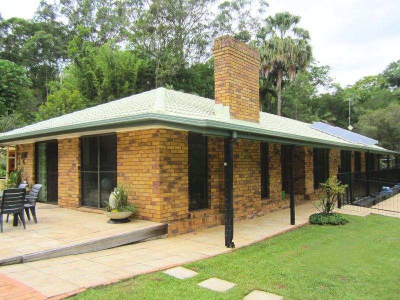 SNEAK PEEK!  5 Flat Acres (2.04ha) in Ninderry! 
Close to shopping village and beaches.