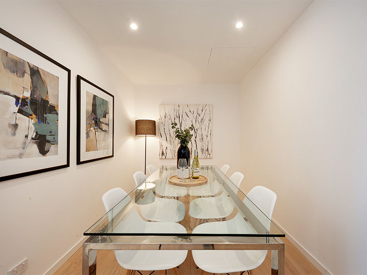 215 / 28-30 Anderson Street, Cha...