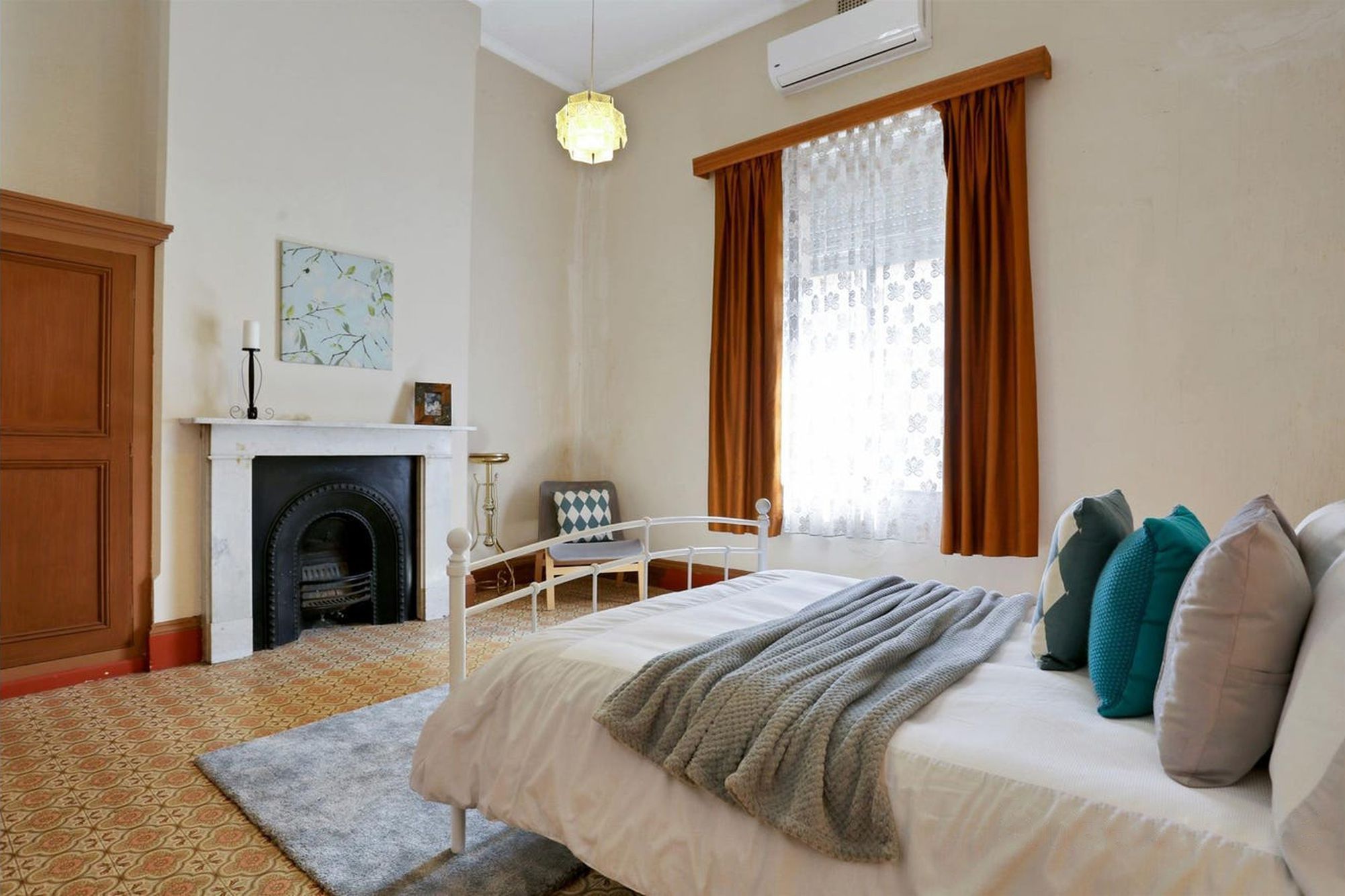 5 Harrow Road, St Peters