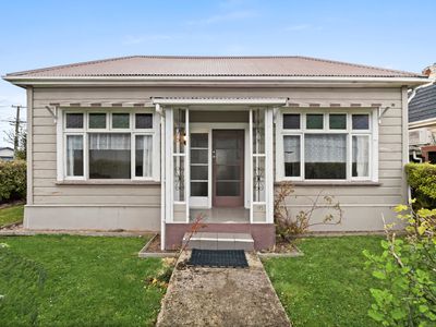 195 Macandrew Road, South Dunedin