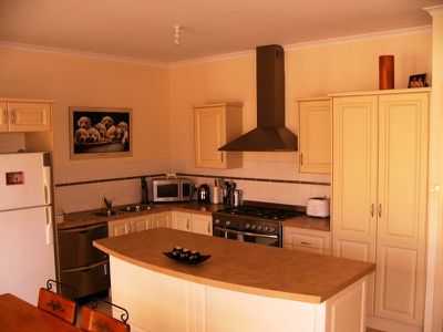 12B Talbot Avenue, North Plympton
