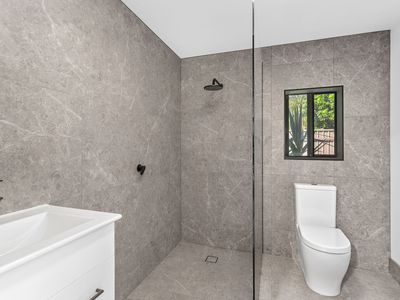 67 The Lakes Way, Forster