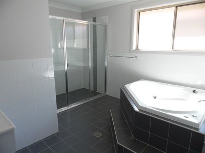 120 Kendall Drive, Casula