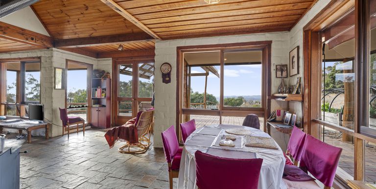 232 Gap Road , Longwood East