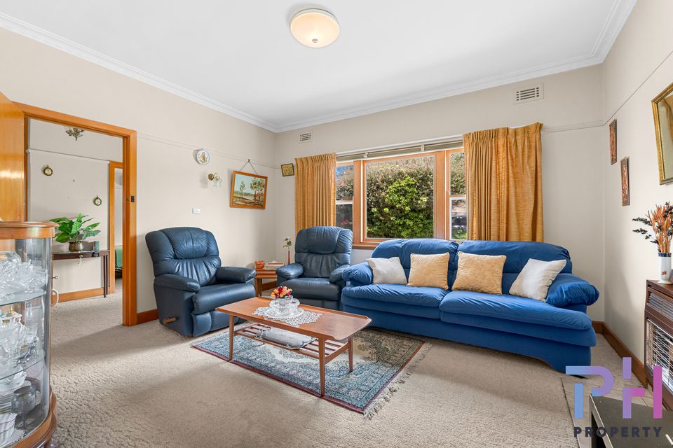 21 Mahon Ave, Kennington