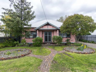 4 Edward Street, Horsham