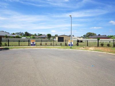 7 Ombana Court, Ascot