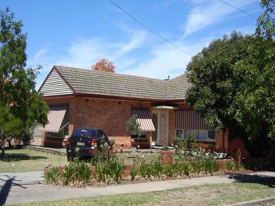 21 Rosslyn Avenue, Manningham