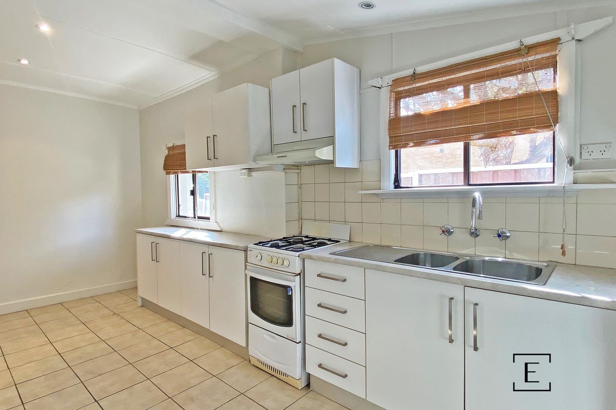 25 Hilly Street, Mortlake