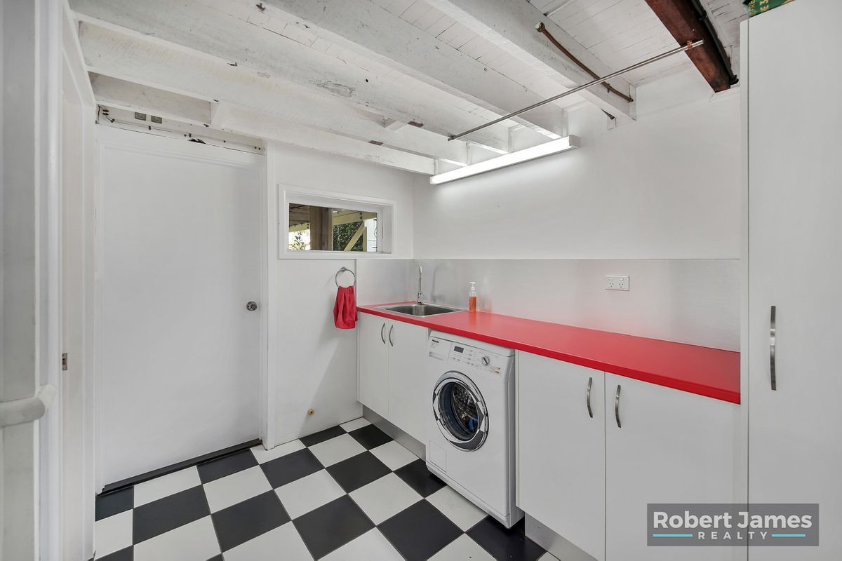 37 Moorindil Street, Tewantin