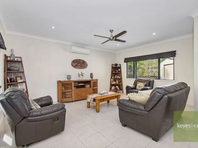 14 Barwin Court, Douglas