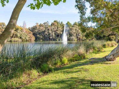 2 / 128 Mounts Bay Road, Perth