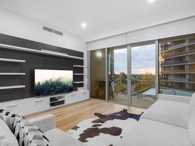 803 / 19 Ogilvie Road, Mount Pleasant